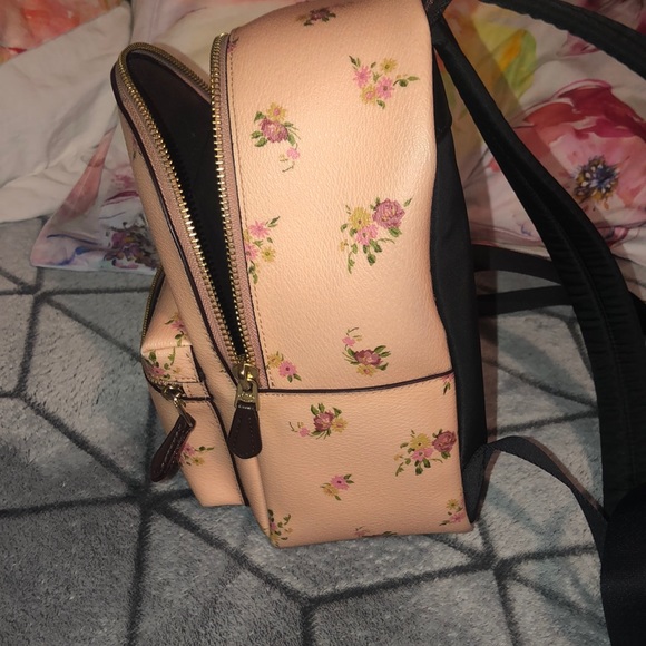 🥰Minnie Mouse Coach Backpack 😱 - Picture 4 of 4